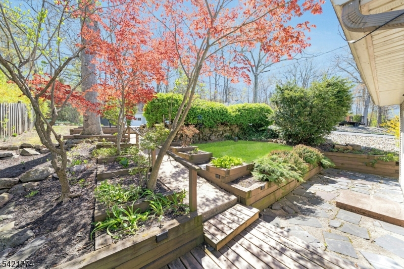 Cozy Lake - Residential