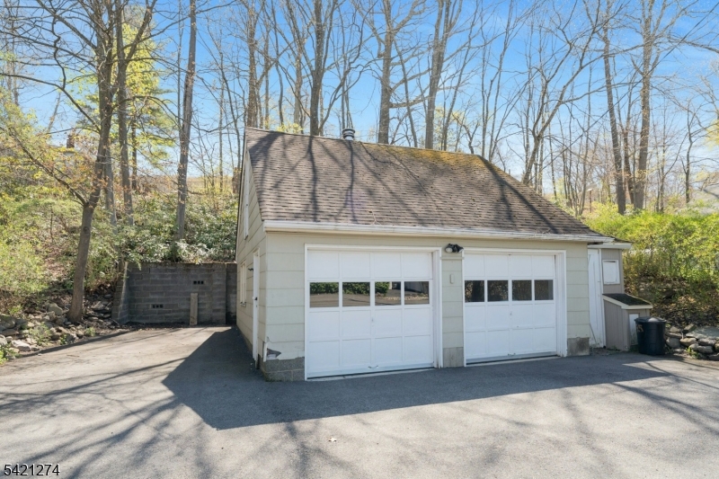Cozy Lake - Residential