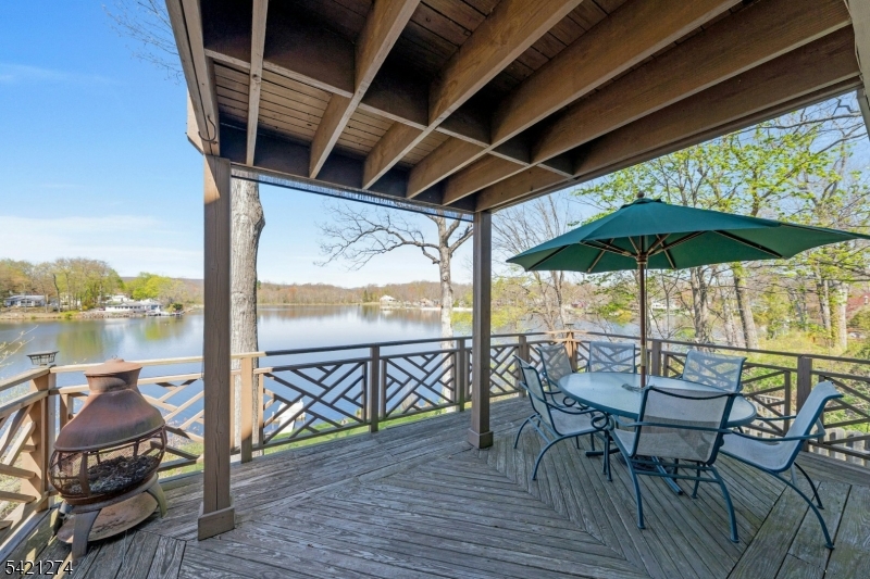 Cozy Lake - Residential