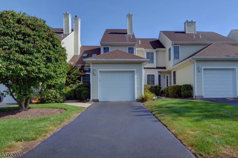 SKYLINE VILLAGE - Residential