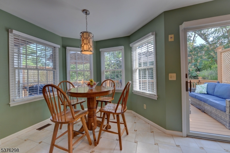 SKYLINE VILLAGE - Residential