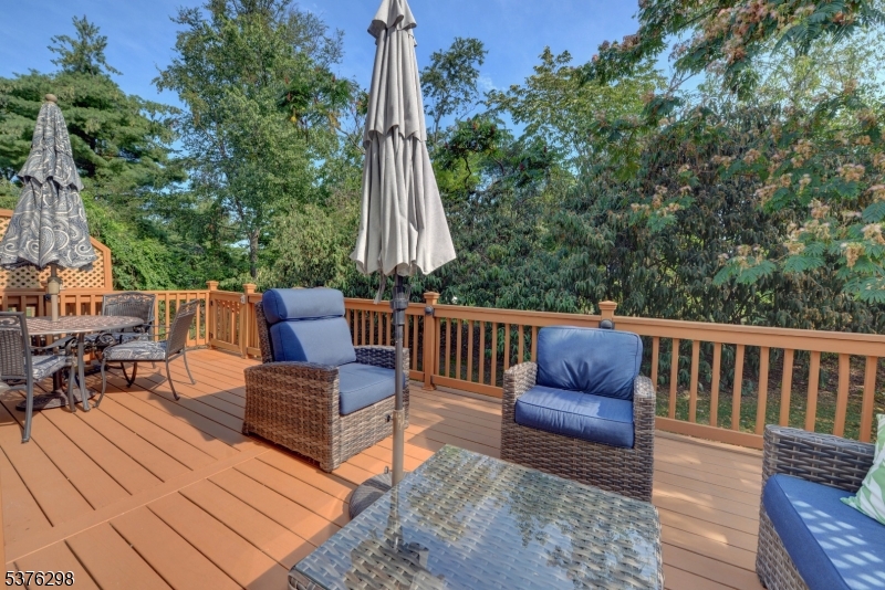 SKYLINE VILLAGE - Residential