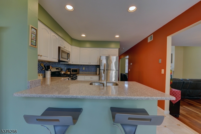 SKYLINE VILLAGE - Residential