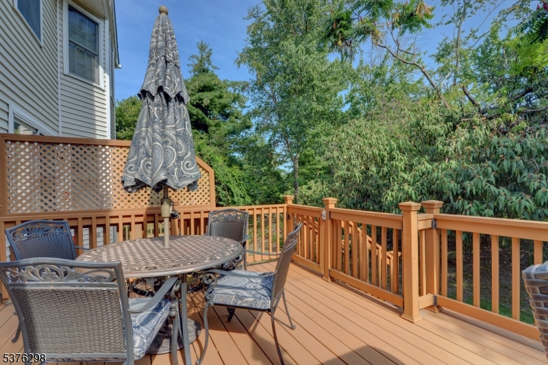 SKYLINE VILLAGE - Residential