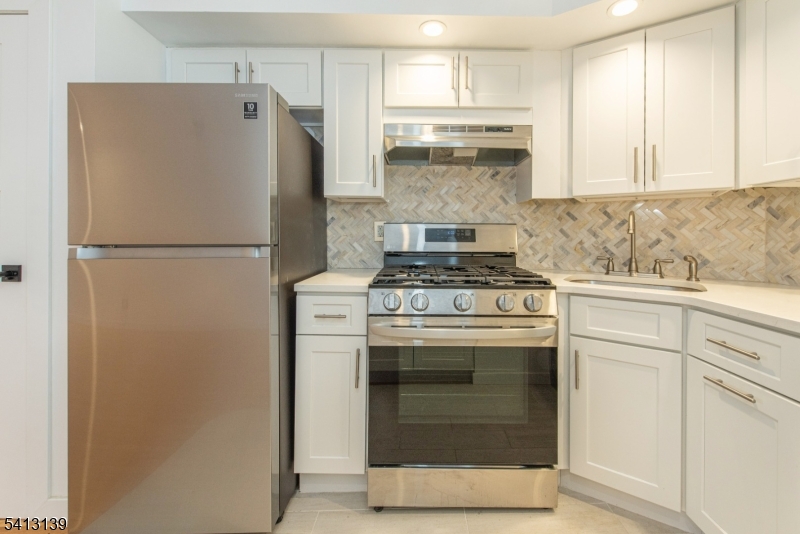 Rivergate - Residential Lease