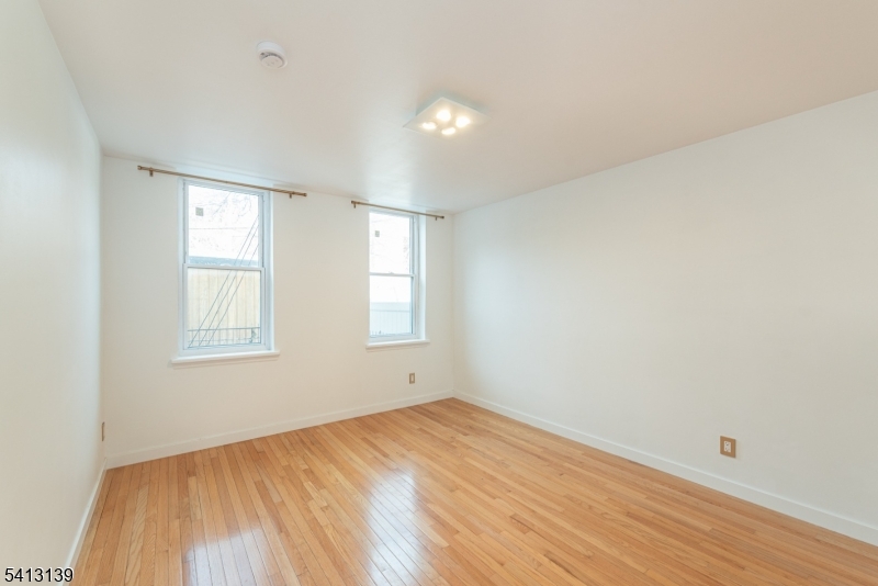 Rivergate - Residential Lease