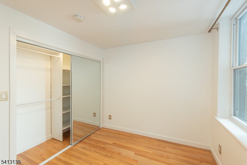 Rivergate - Residential Lease