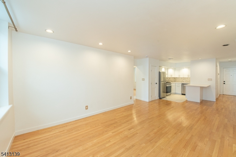 Rivergate - Residential Lease