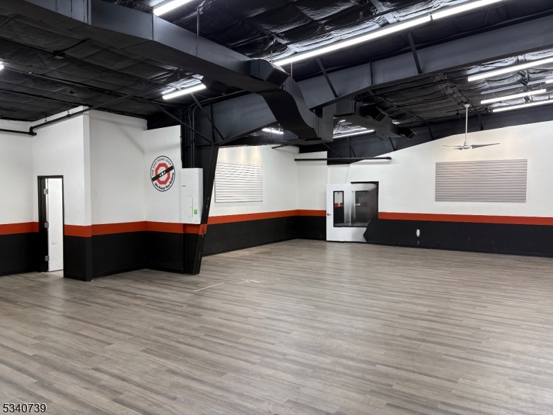 Somerville Boro, New Jersey 08876, United States, ,Residential,Active,83040