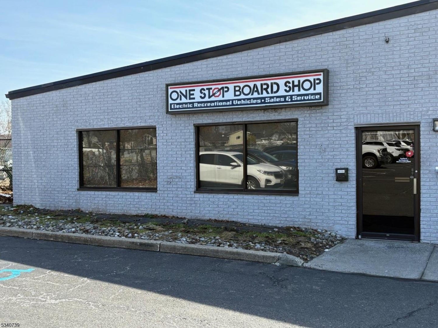 Somerville Boro, New Jersey 08876, United States, ,Residential,Active,83040 Somerville Boro, New Jersey 08876, United States, ,Residential,Active,83040