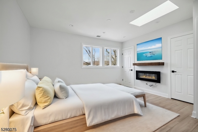 Lake Winona - Residential Lease