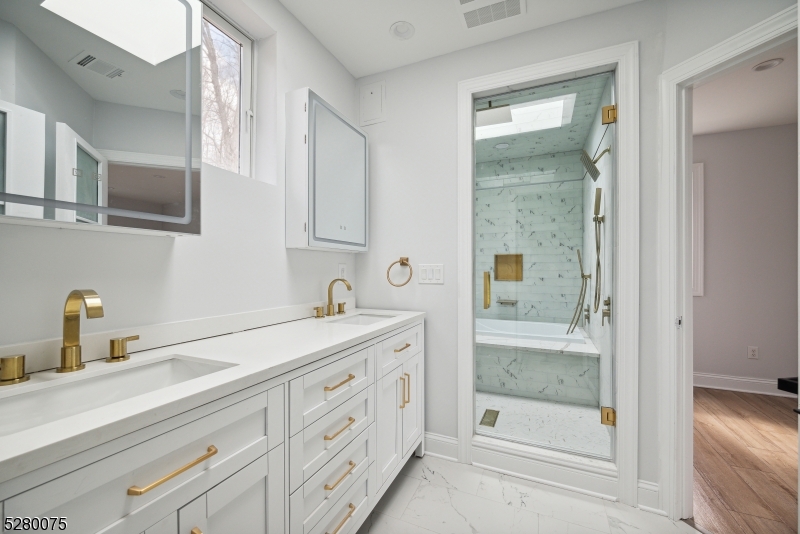 Lake Winona - Residential Lease