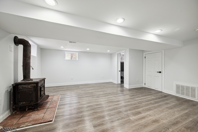 Lake Winona - Residential Lease