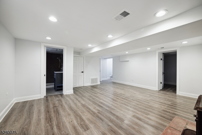 Lake Winona - Residential Lease