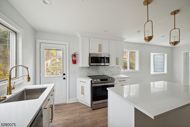 Lake Winona - Residential Lease