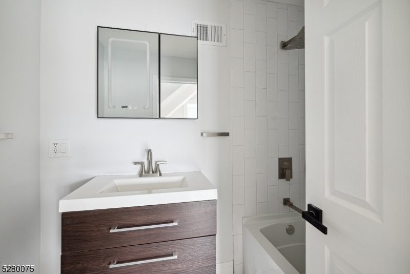 Lake Winona - Residential Lease