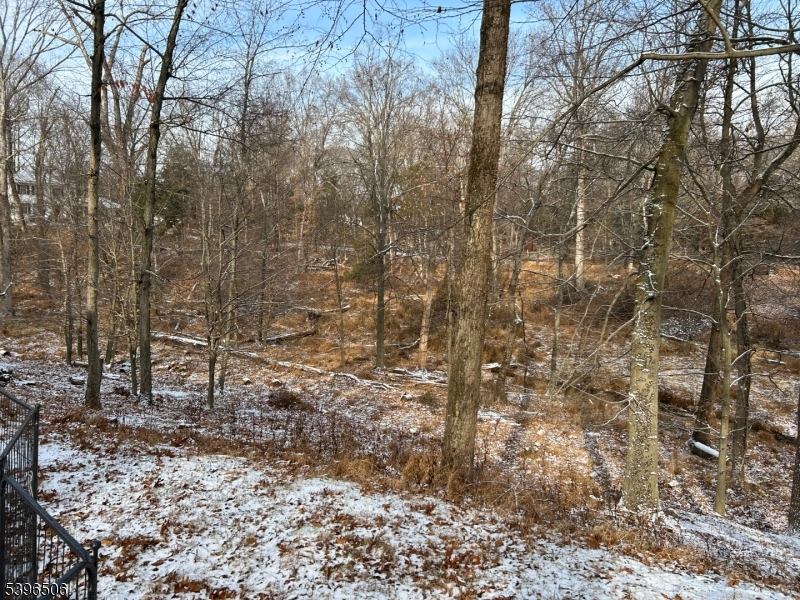 Cul-de-sac - Residential Lease