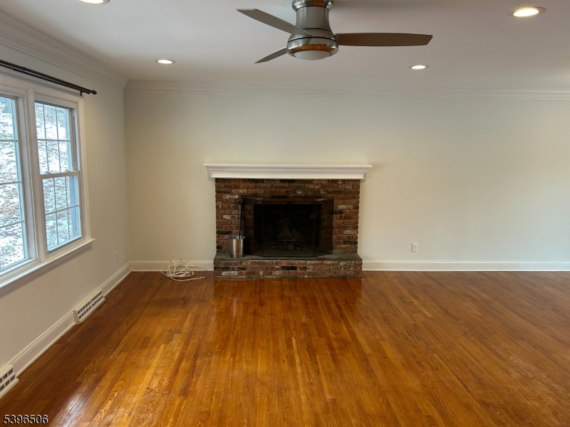 Cul-de-sac - Residential Lease