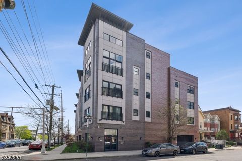 MLS: 3958460