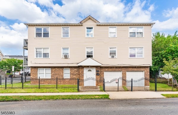 42 S 5TH ST, ELIZABETHPORT, NJ 07206 - Image 737f8a37ed9be26d2d7bc8d0e230292c/3700569057