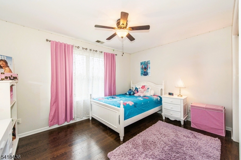 Woodlake Crest - Residential