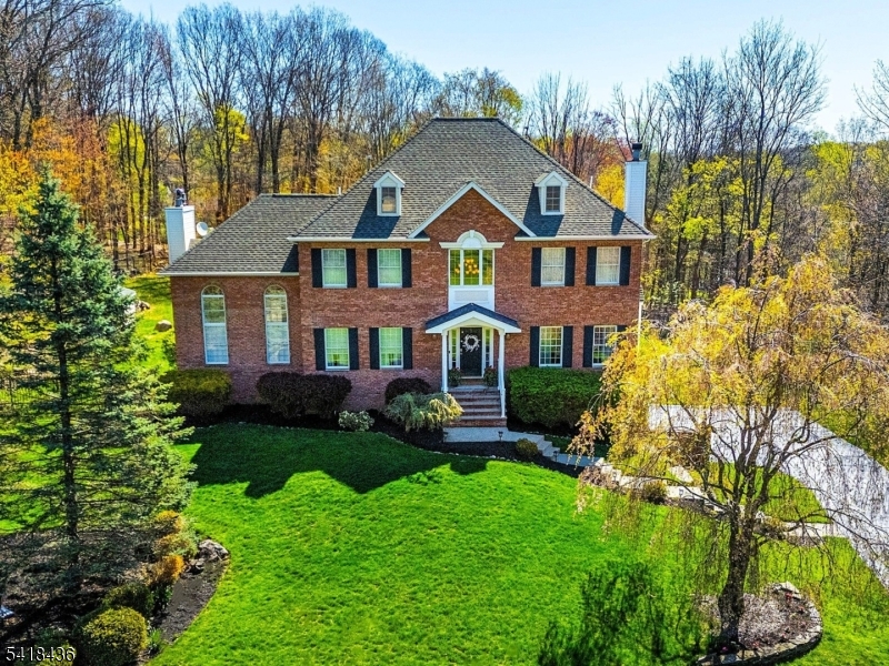 Woodlake Crest - Residential