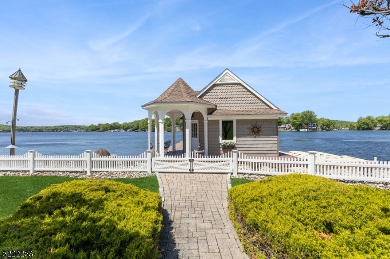Lake Front - Residential