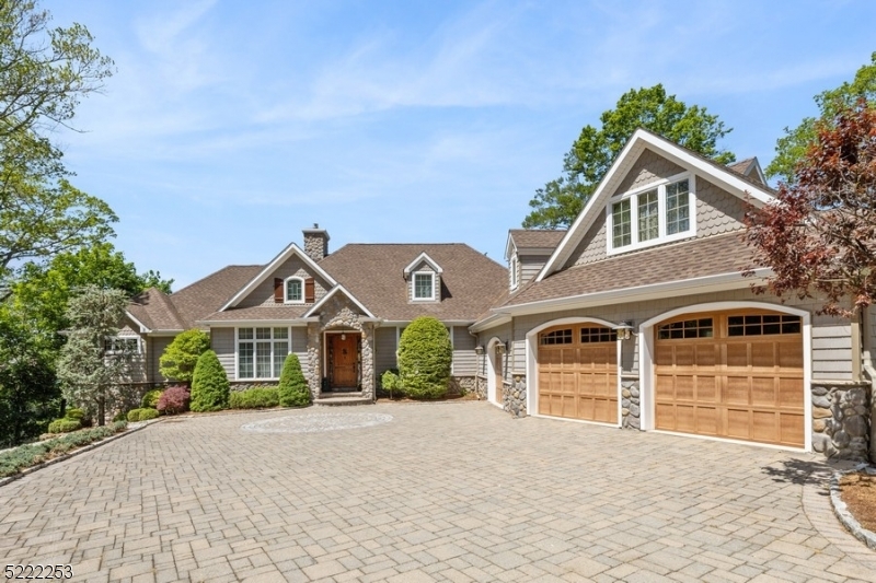 Lake Front - Residential