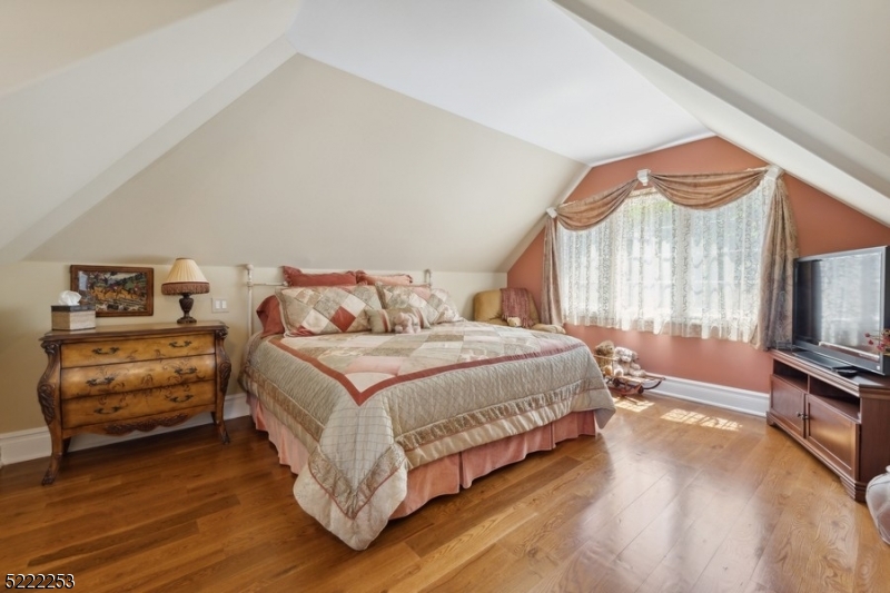 Lake Front - Residential