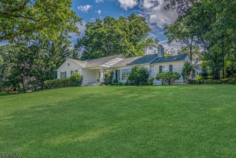 21 Windsor Pl, Essex Fells Twp., NJ 07021 - MLS#: 3919898