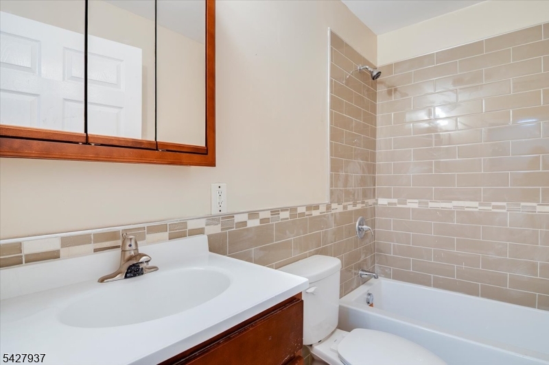 Rowley Park - Residential Lease