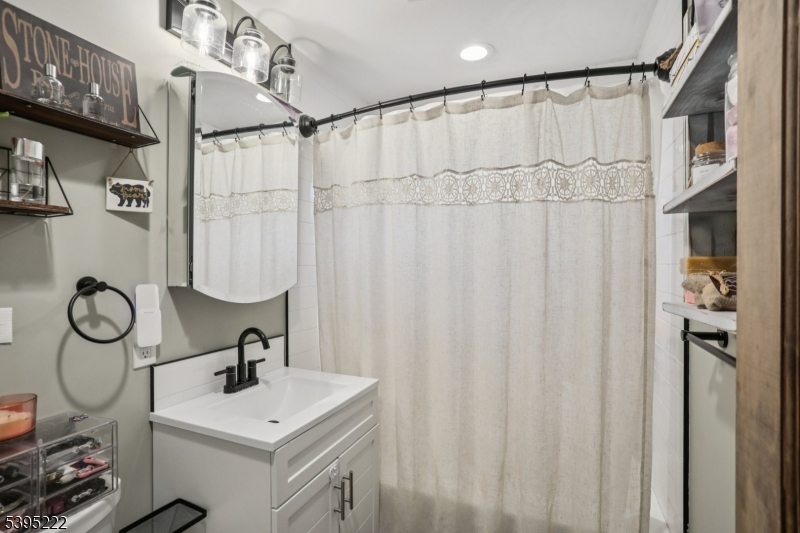 Highland Lakes - Residential