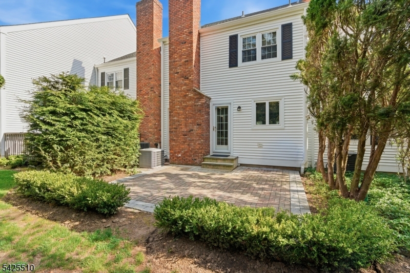 Mendham Commons - Residential