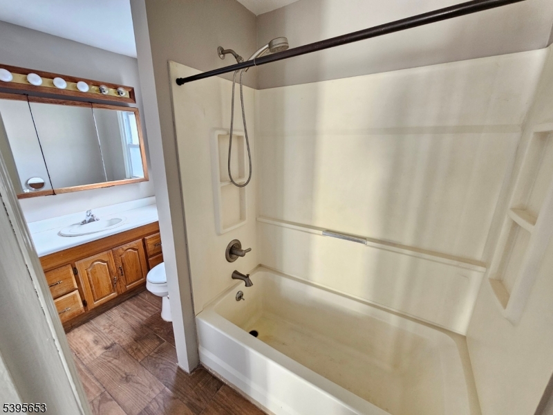 Garret heights - Residential Lease