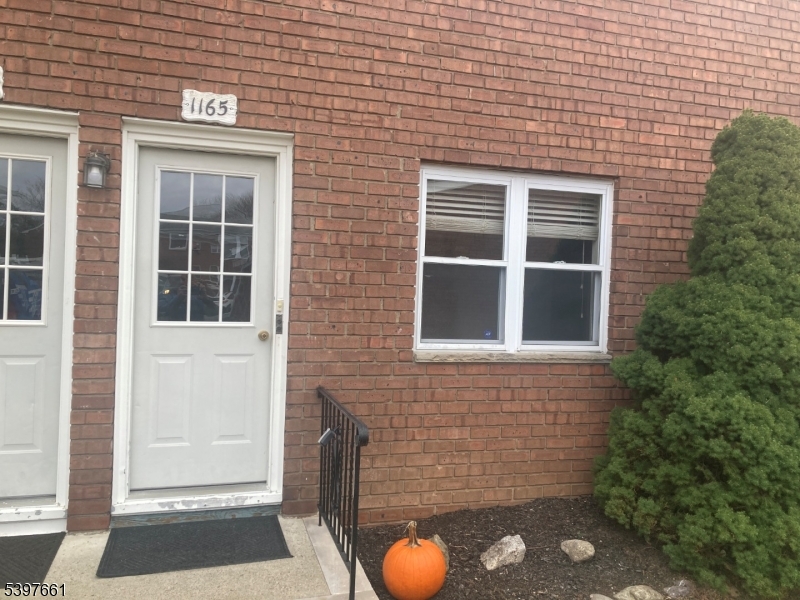 Manchester Village 1 - Residential Lease