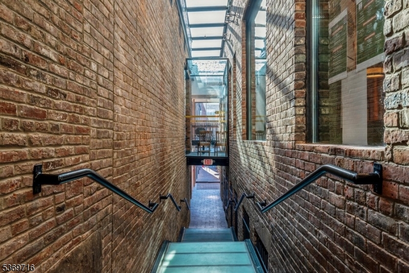 Downtown - Residential Lease