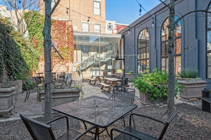 Downtown - Residential Lease