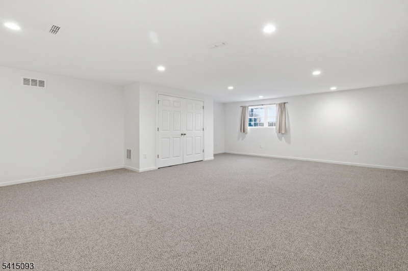 Residences At Columbia Park - Residential Lease