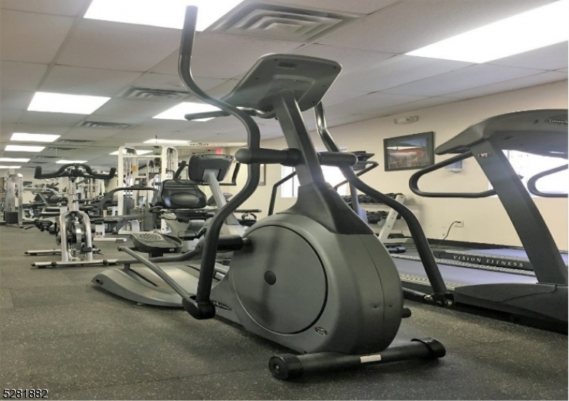 Mountain Club - Residential Lease