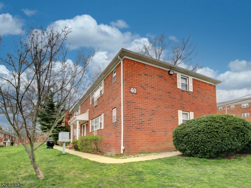 Mountain Club - Residential Lease