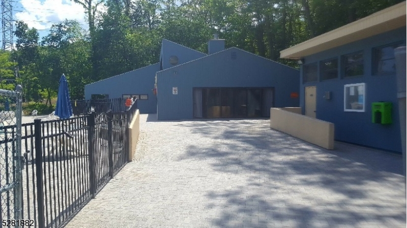 Mountain Club - Residential Lease