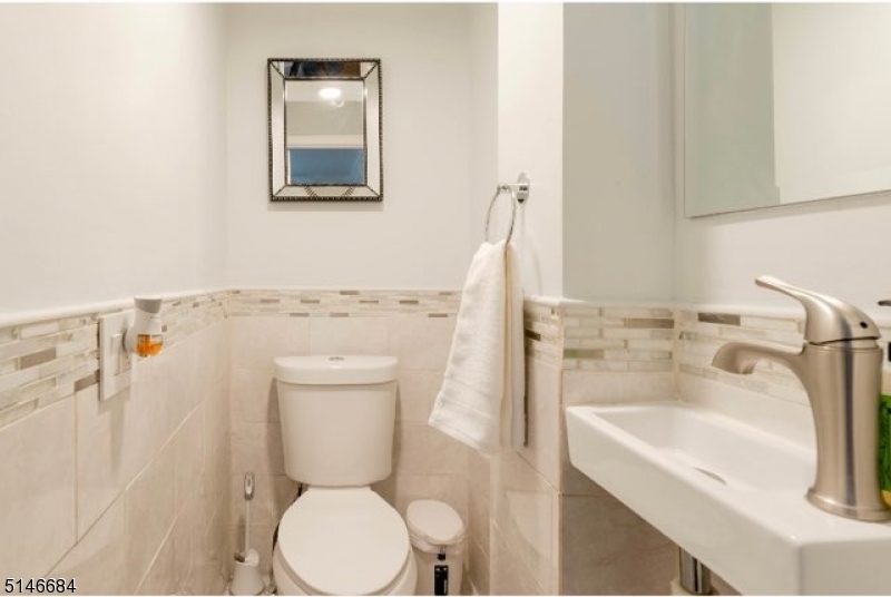 Downtown - Residential Lease