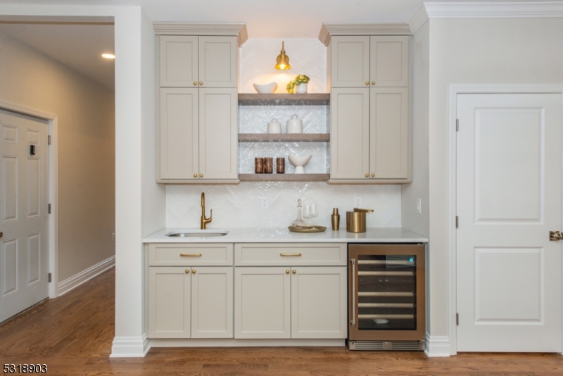 Rolling Hill - Residential