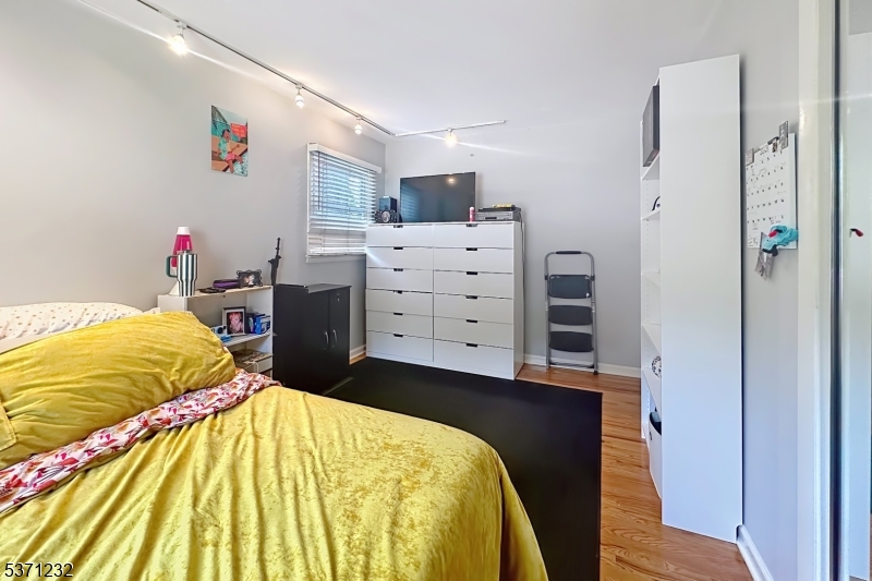 White Meadow Lake - Residential Lease