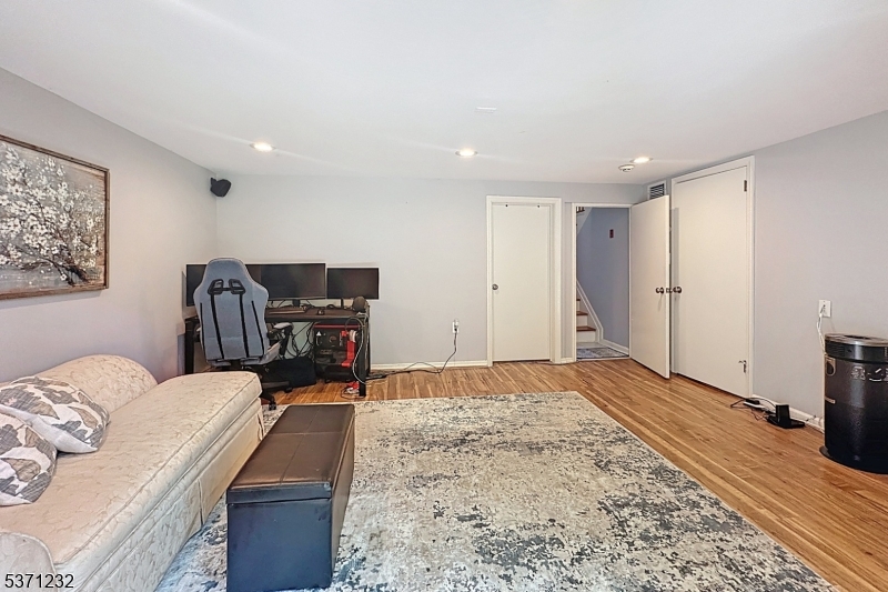 White Meadow Lake - Residential Lease