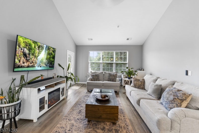 The Grande - Residential Lease