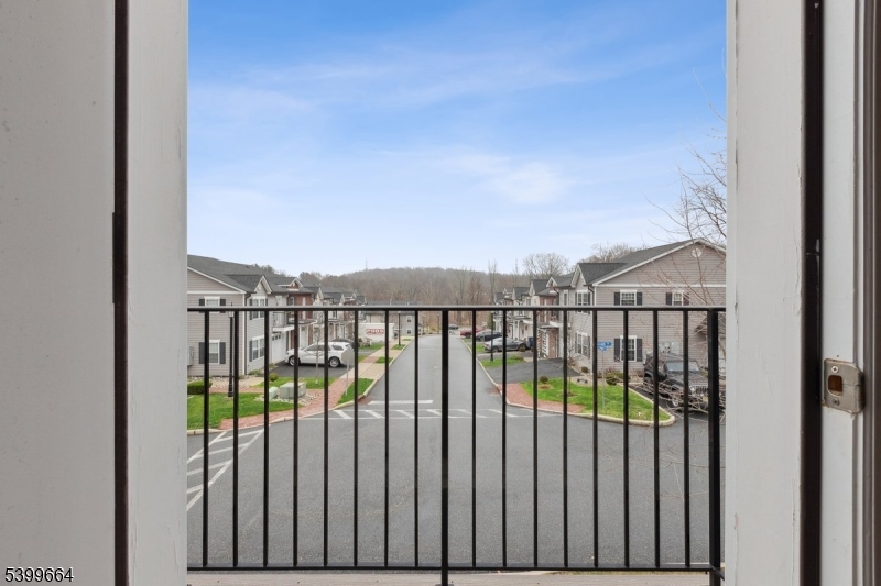 Clayton Square - Residential