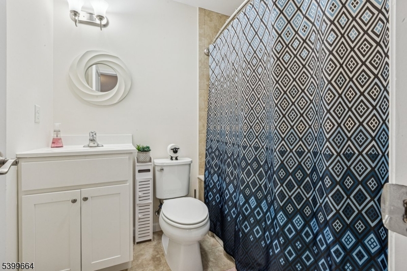 Clayton Square - Residential