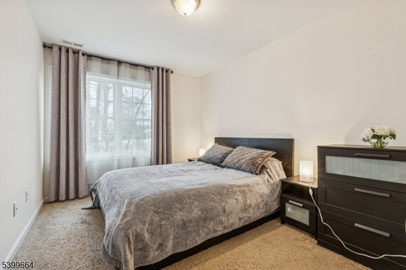 Clayton Square - Residential