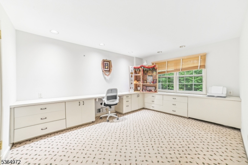 Hartshorn - Residential